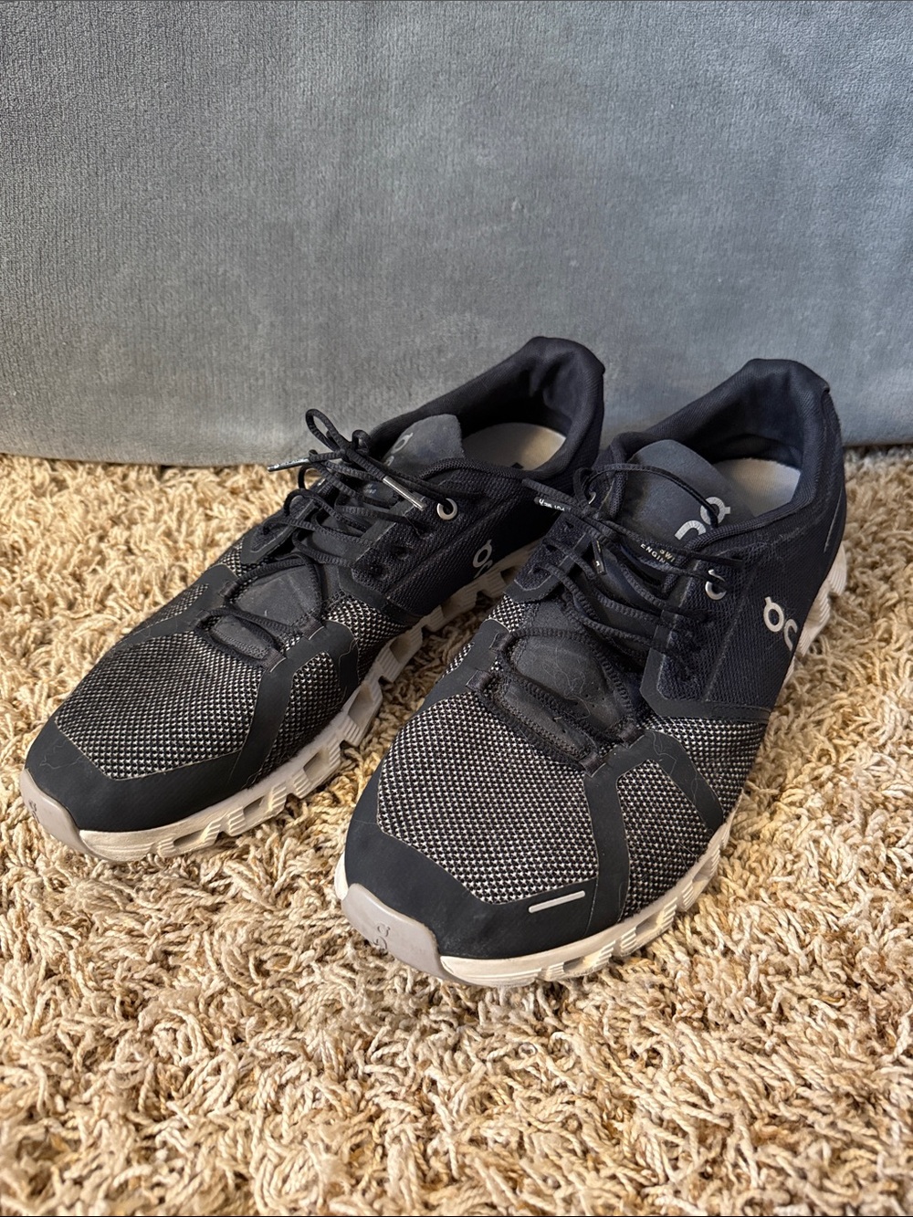 On Running Men's Black and Gray Cloudventure Trail Sneakers